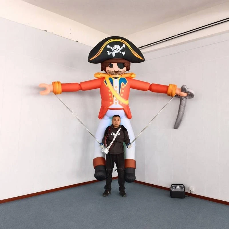 Inflatable Pirate Man Carrying Parade Puppet (4) Inflatable Pirate Man Carrying Parade Puppet (4)